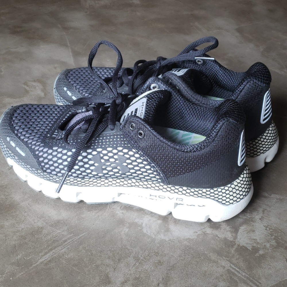 Under Armour Women's HOVR Infinite Sneakers